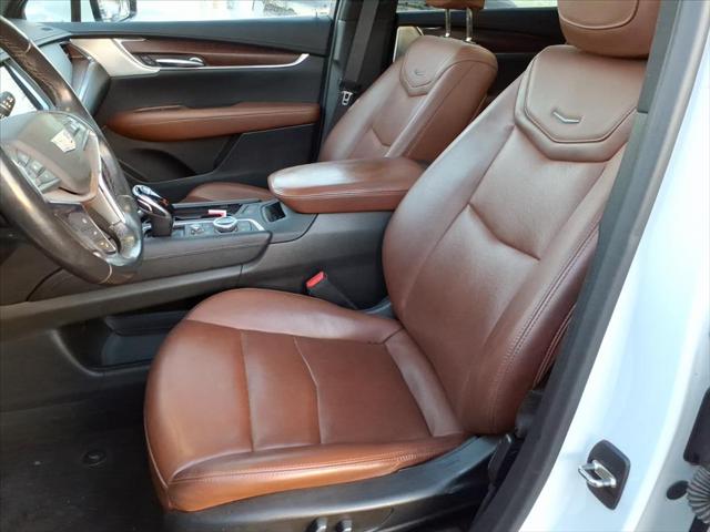 2022 Cadillac XT5 Premium Luxury