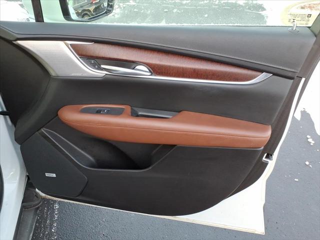 2022 Cadillac XT5 Premium Luxury
