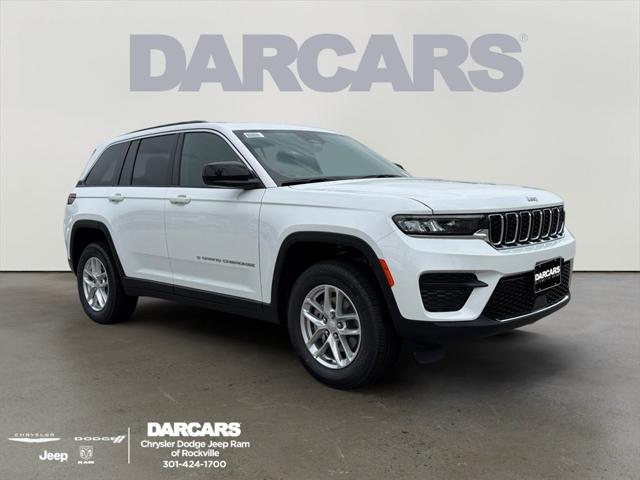 2025 Jeep Grand Cherokee GRAND CHEROKEE LAREDO X 4X4