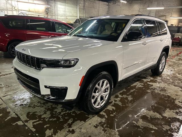2022 Jeep Grand Cherokee L Limited 4x4 2022 Jeep Grand Cherokee L Limited 4x4