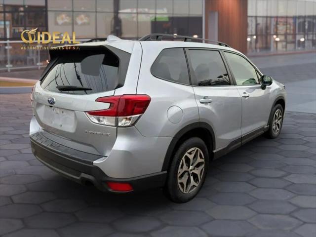 2022 Subaru Forester Premium