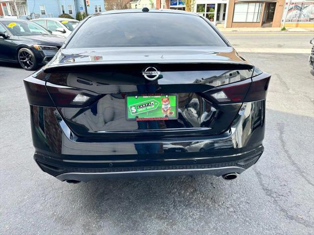 2022 Nissan Altima SR Intelligent AWD