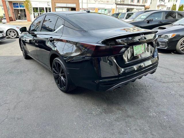 2022 Nissan Altima SR Intelligent AWD