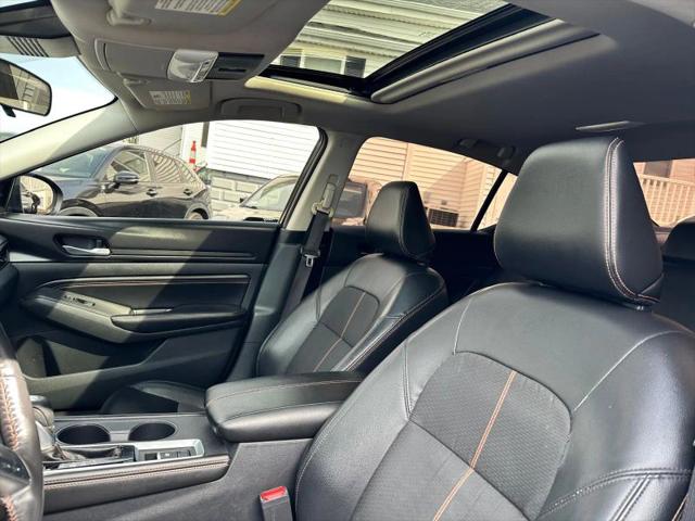 2022 Nissan Altima SR Intelligent AWD