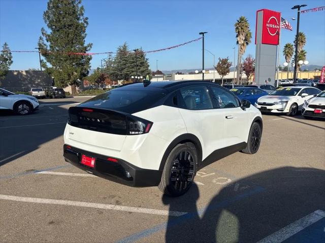 2026 Nissan LEAF PLATINUM+