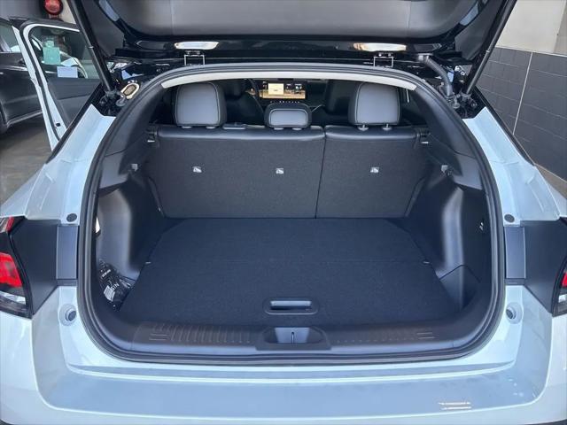 2026 Nissan LEAF PLATINUM+
