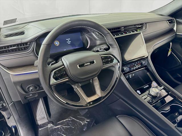 2025 Jeep Grand Cherokee Overland 4x4