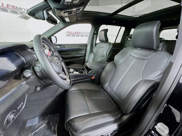 2025 Jeep Grand Cherokee Overland 4x4