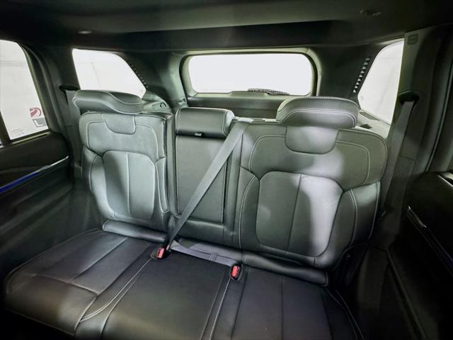 2025 Jeep Grand Cherokee Overland 4x4