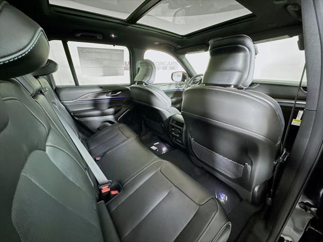 2025 Jeep Grand Cherokee Overland 4x4