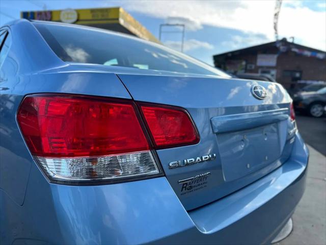 2011 Subaru Legacy 2.5i Premium