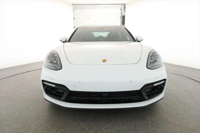 2023 Porsche Panamera E-Hybrid 4 Platinum Edition