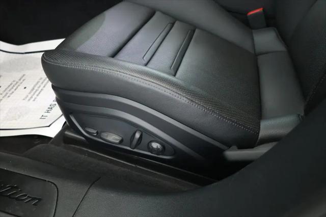 2023 Porsche Panamera E-Hybrid 4 Platinum Edition
