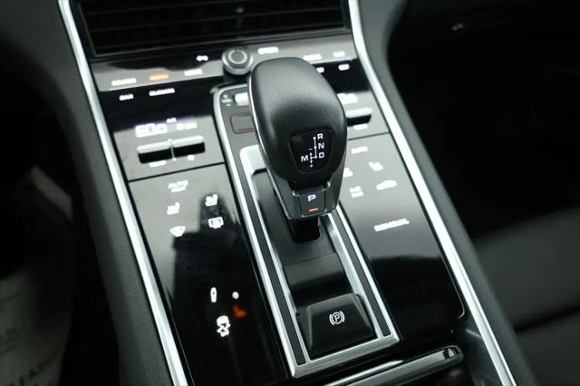 2023 Porsche Panamera E-Hybrid 4 Platinum Edition