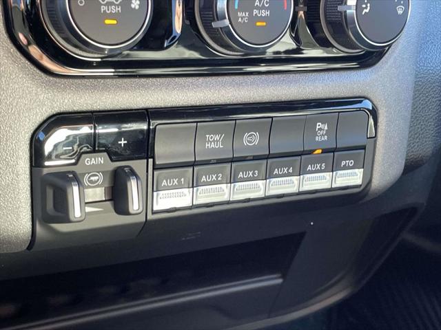 2026 Ram 4500 Chassis Tradesman/Big Horn