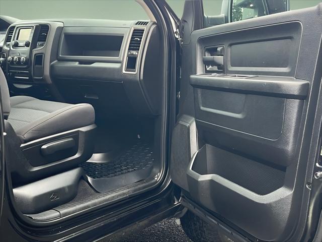 2019 Ram 1500 Classic Express Quad Cab 4x4 6'4" Box