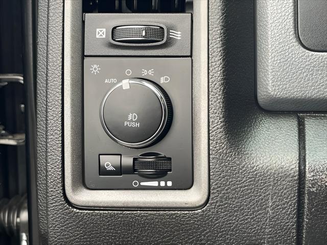 2019 Ram 1500 Classic Express Quad Cab 4x4 6'4" Box