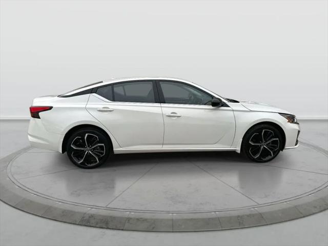 2025 Nissan Altima SR AWD