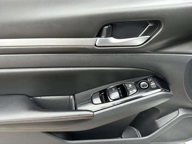 2025 Nissan Altima SR AWD