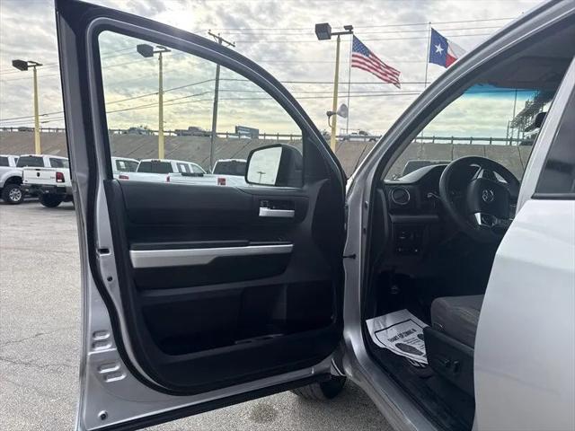 2015 Toyota Tundra SR5 5.7L V8