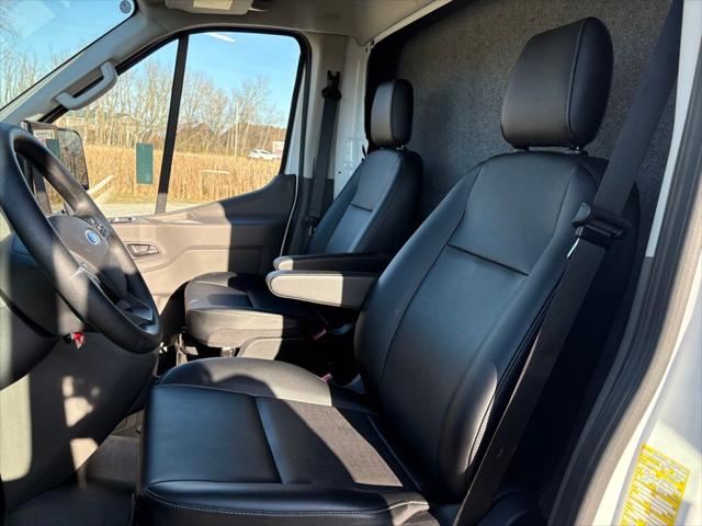 2024 Ford Transit Base
