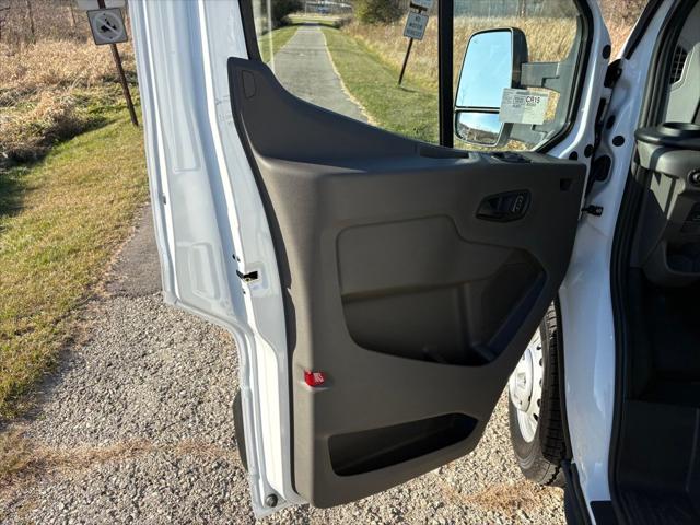 2024 Ford Transit Base