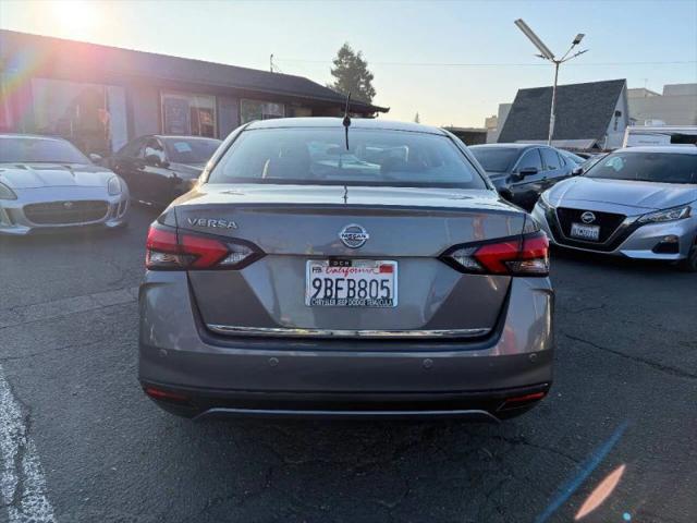 2021 Nissan Versa S Xtronic CVT