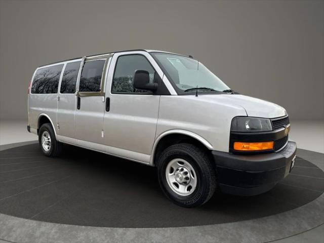 2020 Chevrolet Express Passenger RWD 2500 Regular Wheelbase LS