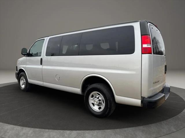 2020 Chevrolet Express Passenger RWD 2500 Regular Wheelbase LS