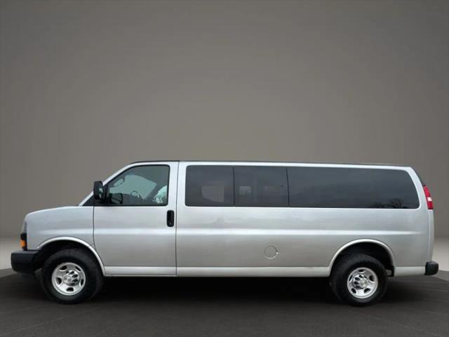 2020 Chevrolet Express Passenger RWD 3500 Extended Wheelbase LS