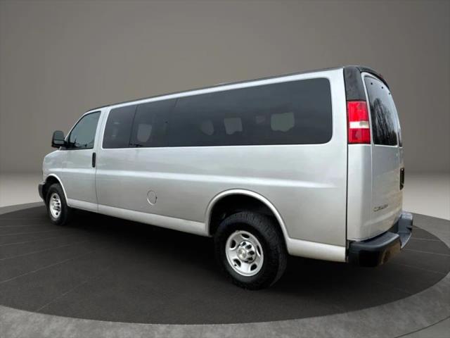 2020 Chevrolet Express Passenger RWD 3500 Extended Wheelbase LS