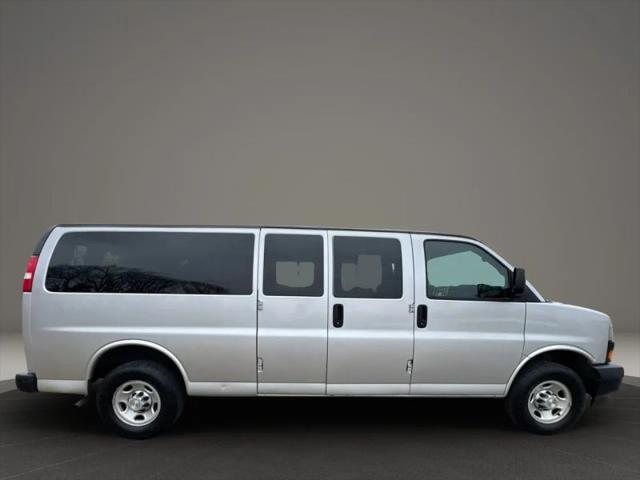 2020 Chevrolet Express Passenger RWD 3500 Extended Wheelbase LS