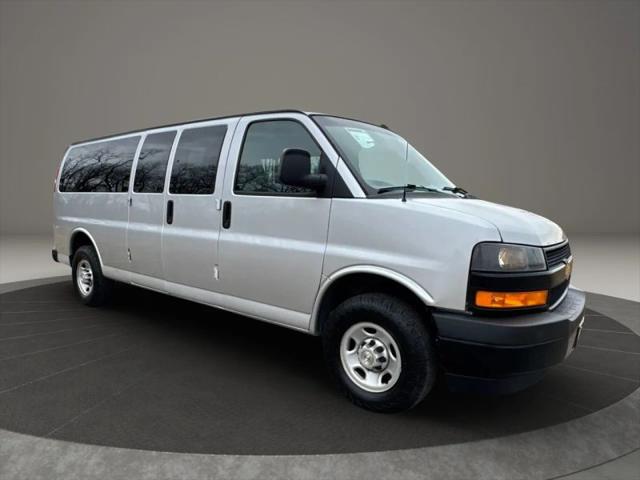 2020 Chevrolet Express Passenger RWD 3500 Extended Wheelbase LS