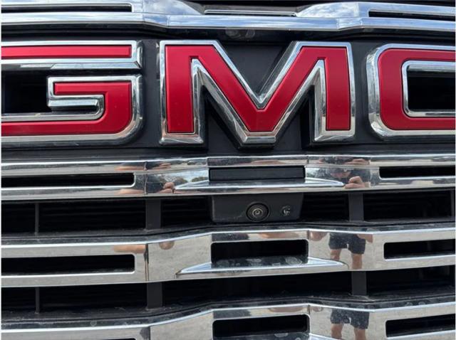 2022 GMC Sierra 1500 4WD Crew Cab Short Box Denali