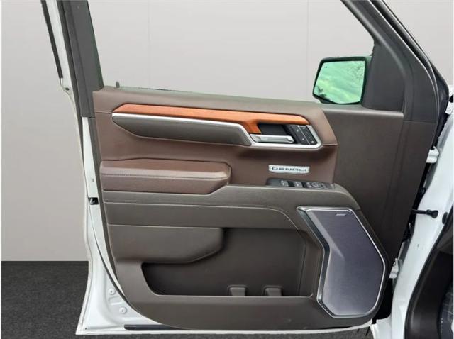 2022 GMC Sierra 1500 4WD Crew Cab Short Box Denali