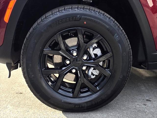 2025 Jeep Grand Cherokee Altitude 4x2