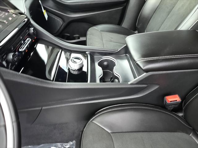2025 Jeep Grand Cherokee Altitude 4x2