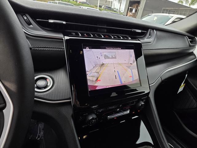 2025 Jeep Grand Cherokee Altitude 4x2