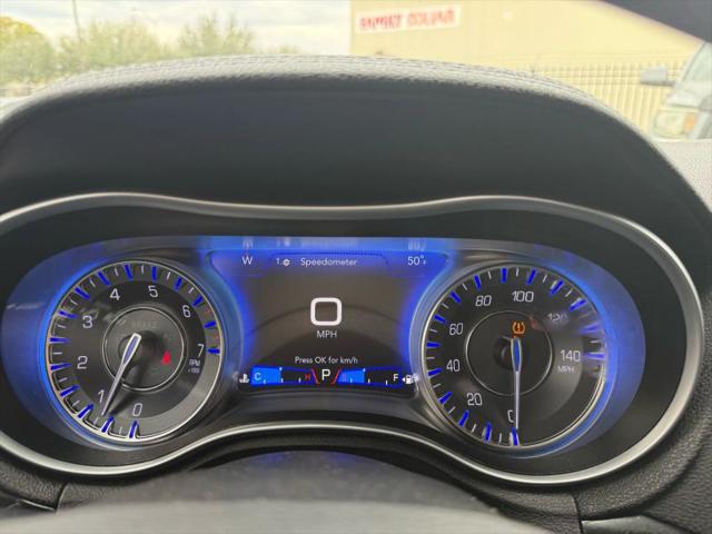 2023 Chrysler 300 Touring L