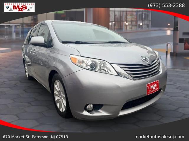 2017 Toyota Sienna XLE 7 Passenger for sale in Paterson, NJ