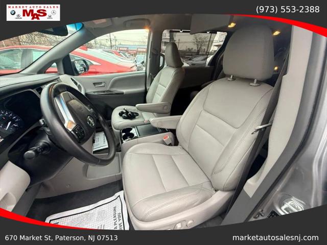 2017 Toyota Sienna XLE 7 Passenger