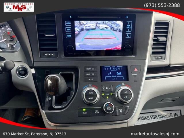 2017 Toyota Sienna XLE 7 Passenger