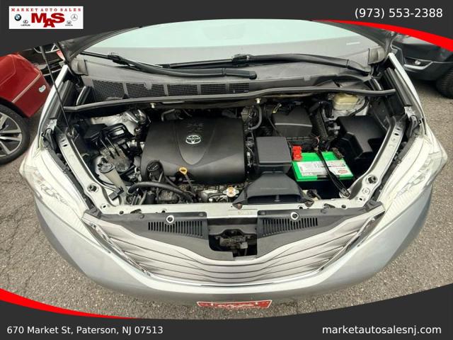 2017 Toyota Sienna XLE 7 Passenger
