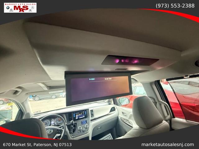 2017 Toyota Sienna XLE 7 Passenger
