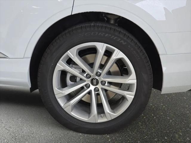 2026 Audi Q7 Premium Plus 45 TFSI quattro tiptronic