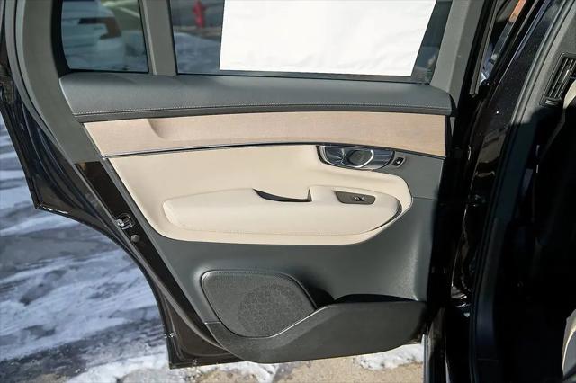 2026 Volvo XC90 Plug-In Hybrid Plus, T8 AWD, Electric/Gasoline, Bright, 7 Seats