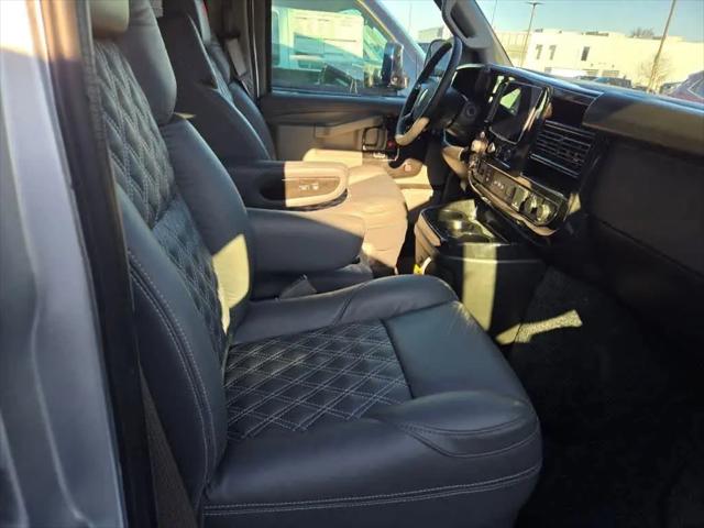 2025 GMC Savana Cargo RWD 2500 Extended Wheelbase Work Van