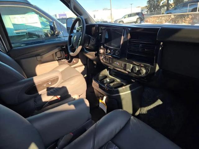 2025 GMC Savana Cargo RWD 2500 Extended Wheelbase Work Van