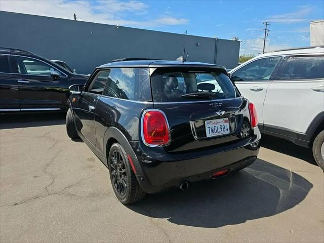 2017 MINI Hardtop Cooper