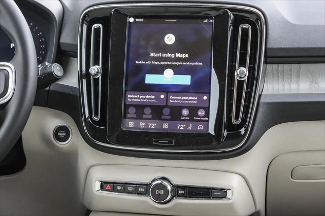 2026 Volvo XC40 Plus, B5 AWD Gas (mild hybrid), Dark